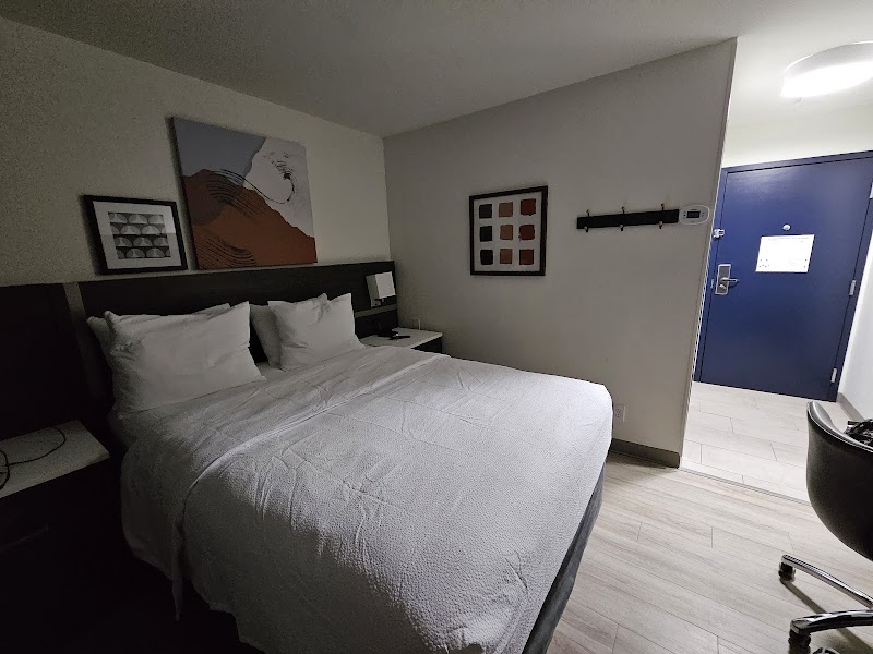 Spark by Hilton Clarion