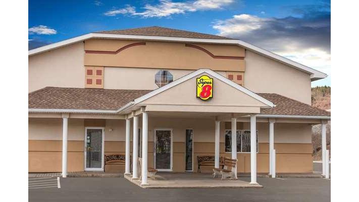 Super 8 by Wyndham Clearfield